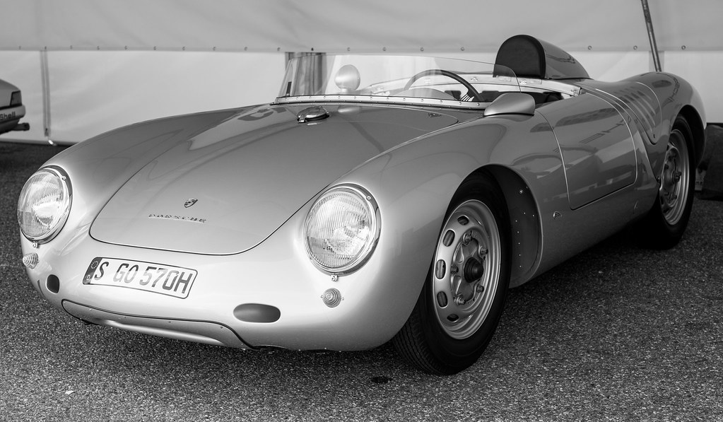 Porsche 550 Spyder レーシング シルバー