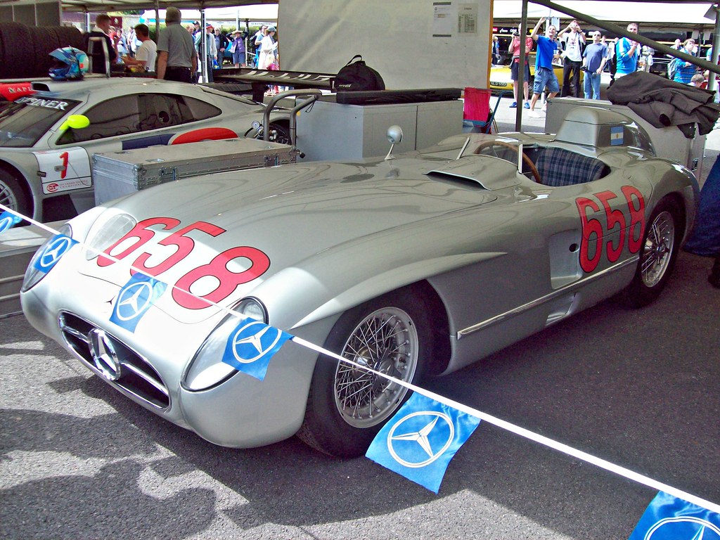 Mercedes-Benz 300SLR レーシングカー