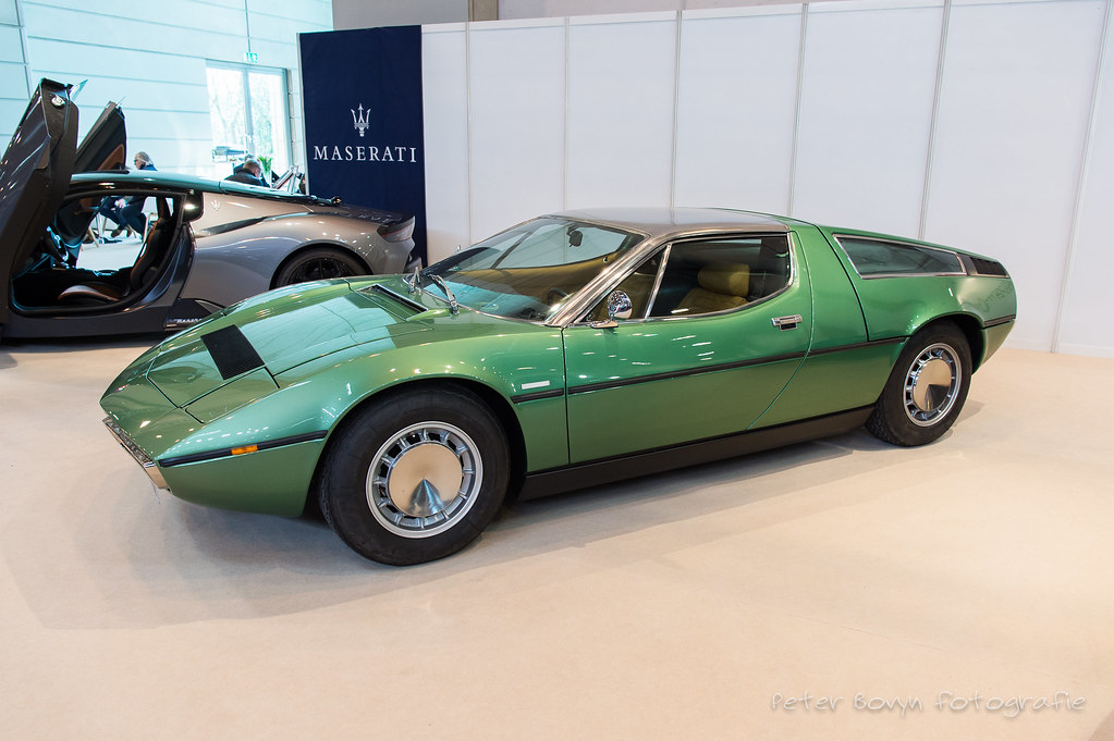 Maserati Bora ミッドエンジン