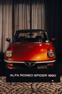 Alfa Romeo Spider red