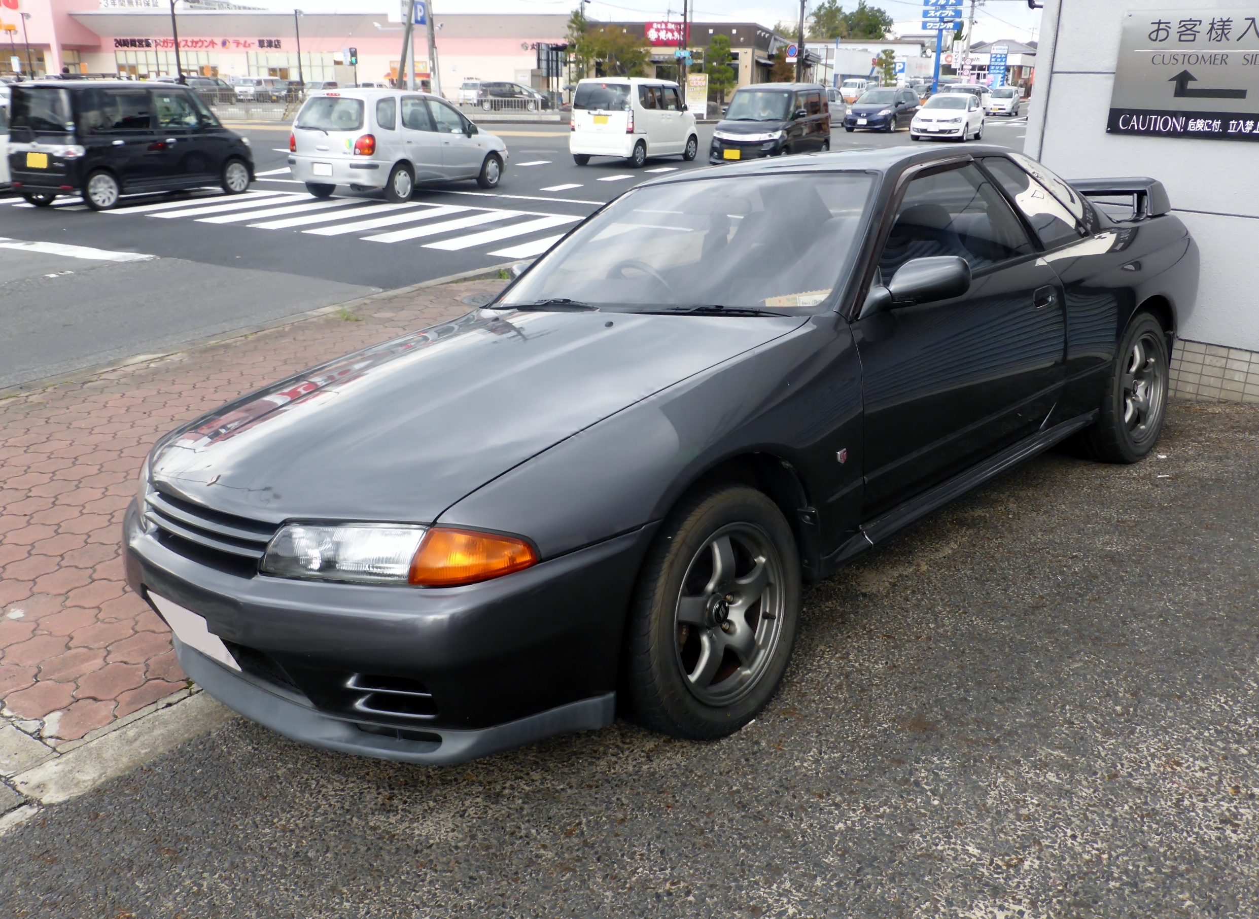 日産スカイラインGT-R BNR32 フロントビュー