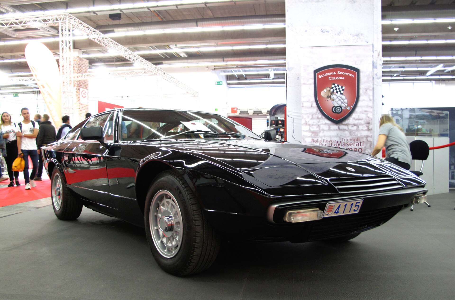 Maserati Khamsin の外観