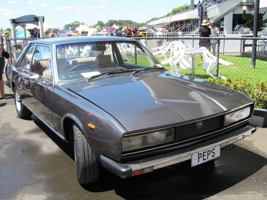 Fiat 130 Coupé の外観